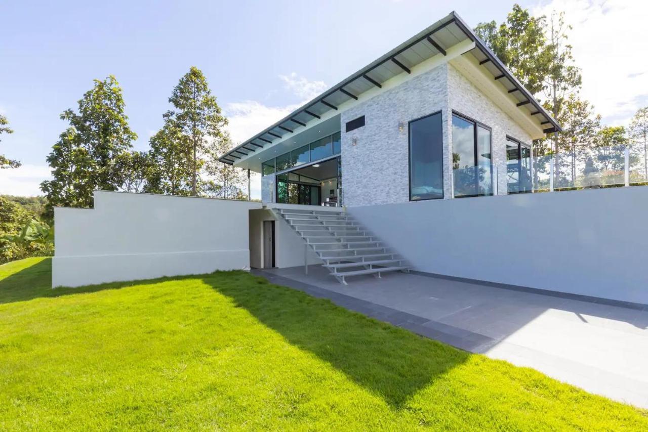 Stunning 3-Bed Villa In Chiang Mai Exterior foto